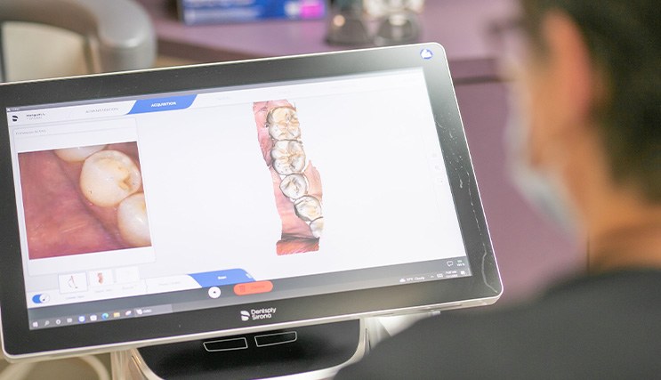 Dentist using digital impression system